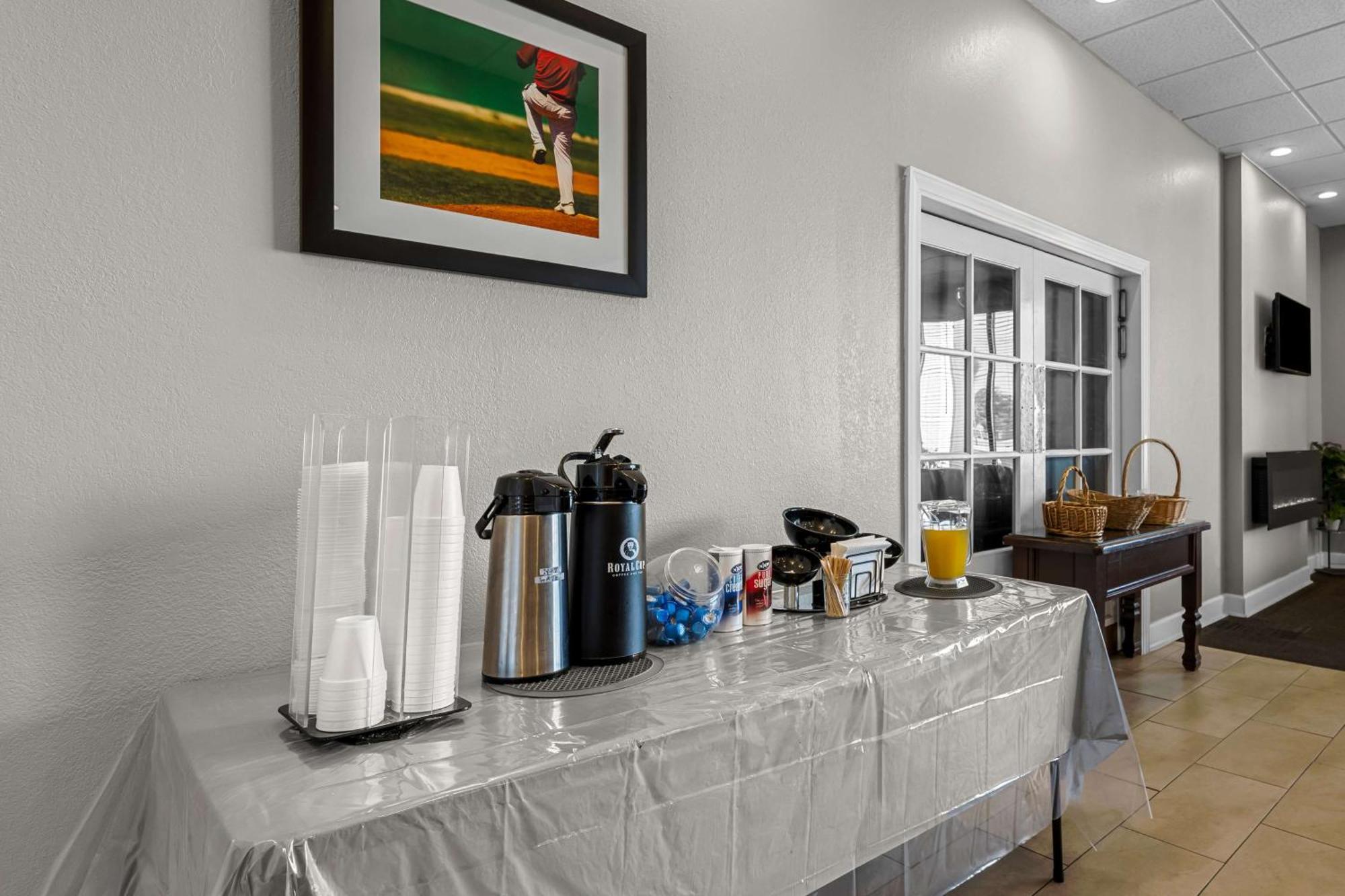 Americas Best Value Inn Hamilton מראה חיצוני תמונה