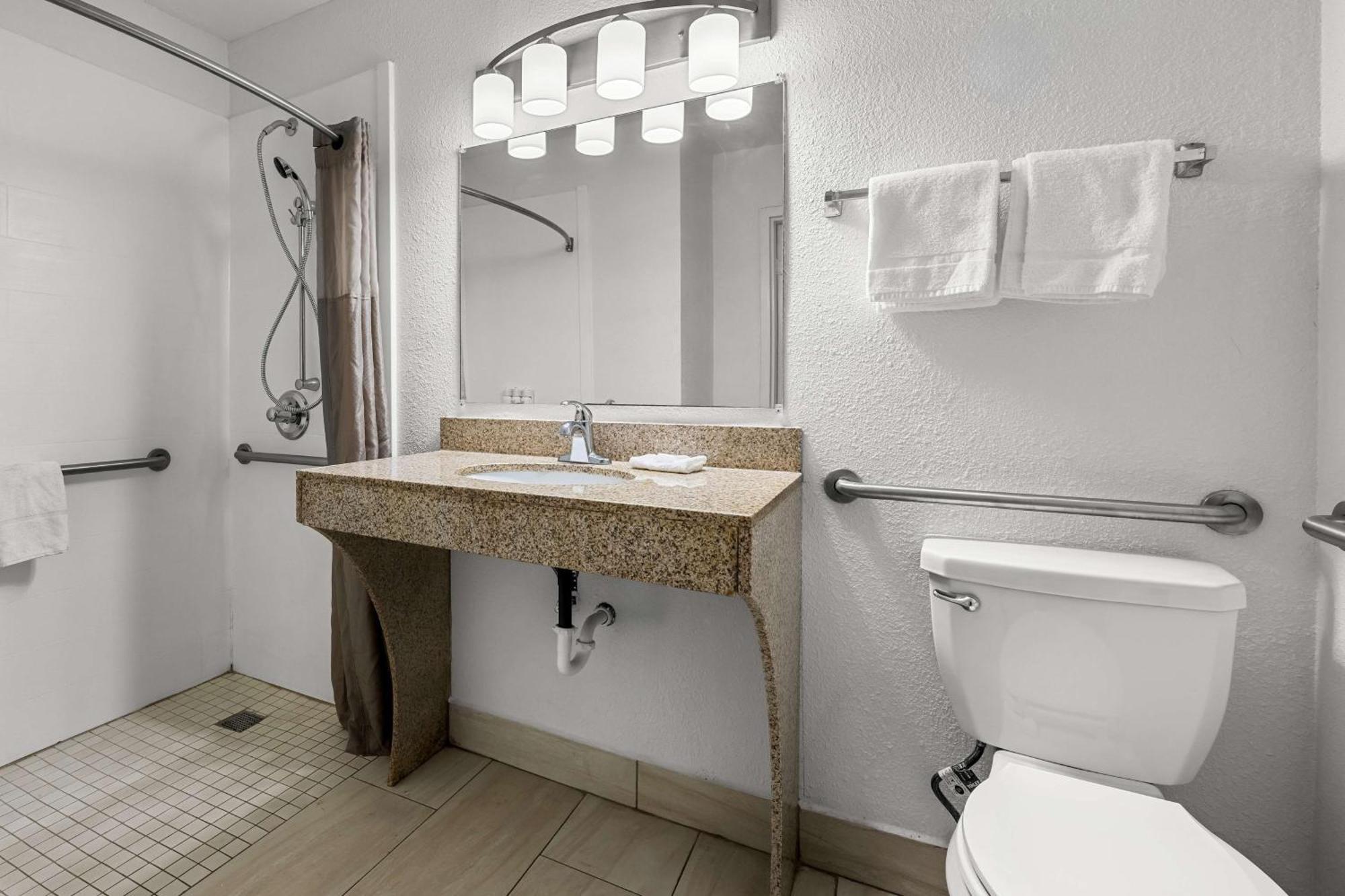 Americas Best Value Inn Hamilton מראה חיצוני תמונה